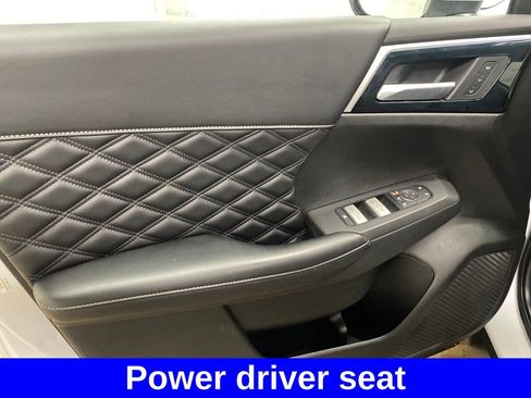 Used 2022 Mitsubishi Outlander SEL AWD/4WD image 9