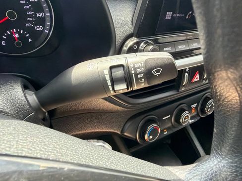 Used 2024 Kia Forte LXS w/ LXS Technology Package FWD image 28