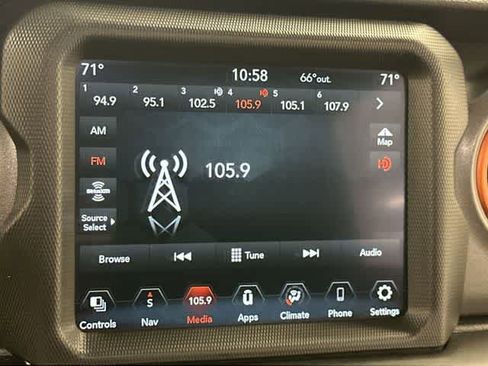 Used 2023 Jeep Gladiator Mojave w/ Trailer Tow Package AWD/4WD image 11