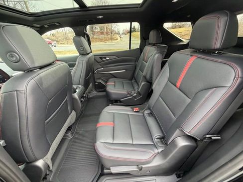 New 2026 Chevrolet Traverse RS w/ LPO, Floor Liner Package image 39