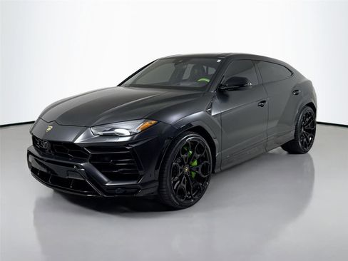 Used 2022 Lamborghini Urus image 10