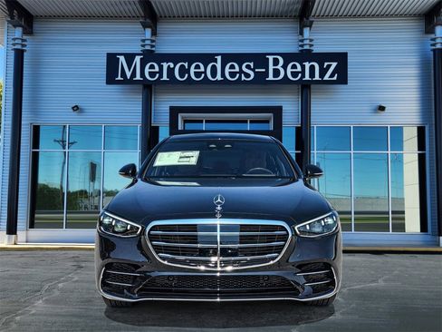 New 2026 Mercedes-Benz S 580 4MATIC Sedan image 2