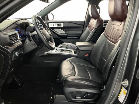 Used 2020 Ford Explorer Platinum w/ Premium Technology Package AWD/4WD image 10