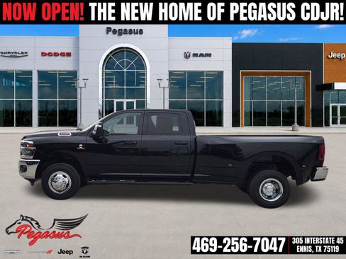 New 2026 RAM 3500 Tradesman AWD/4WD image 3