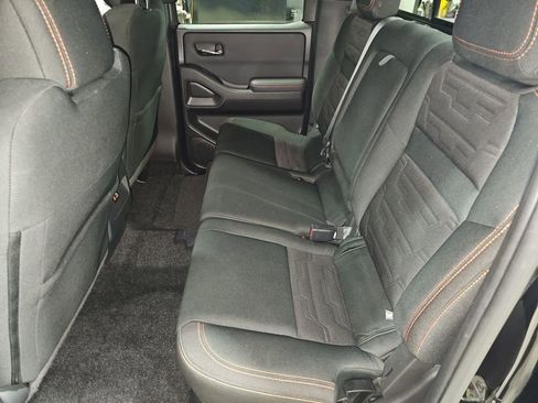 Used 2022 Nissan Frontier PRO-4X w/ Technology Package image 25