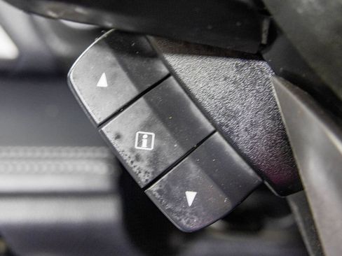Used 2022 Subaru Outback Limited AWD/4WD image 37