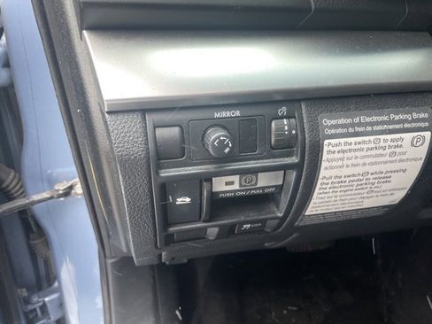 Used 2011 Subaru Outback 2.5i Premium w/ All-Weather Pkg image 12