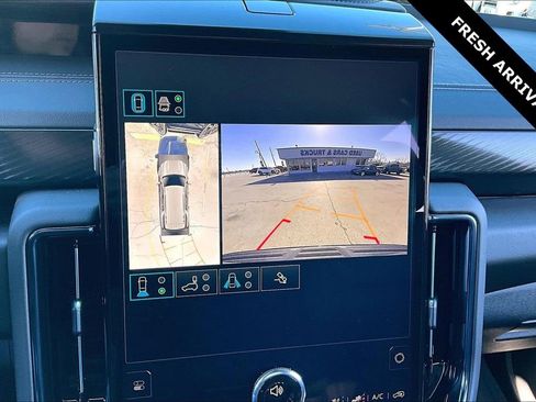 Used 2025 GMC Yukon AT4 w/ Premium Trailering Package image 14