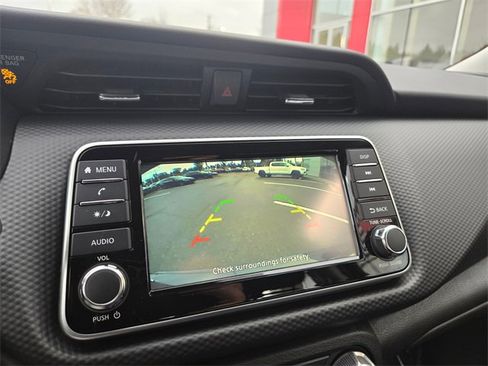 Used 2024 Nissan Kicks S image 24