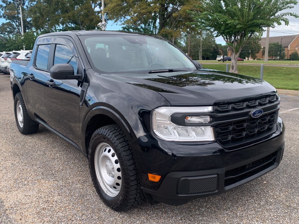 Used 2024 Ford Maverick XL FWD image 1