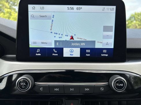 Used 2022 Ford Escape SE w/ Convenience Package image 17