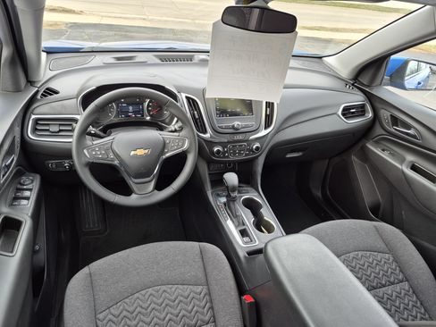 Used 2024 Chevrolet Equinox LT image 17