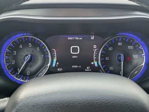 Used 2024 Chrysler Pacifica Touring-L FWD image 31