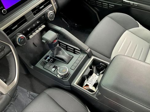 Used 2026 Toyota Tacoma TRD Sport image 15