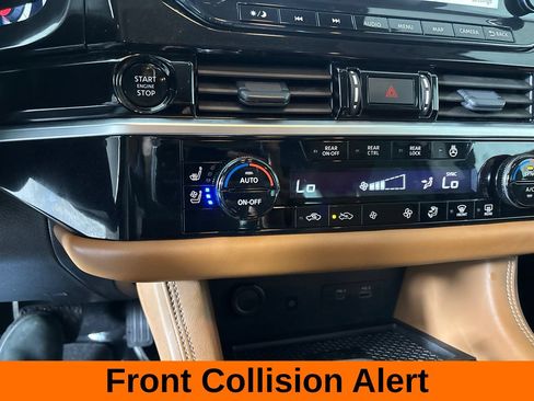 Used 2025 Nissan Pathfinder Platinum w/ Cargo Package FWD image 23
