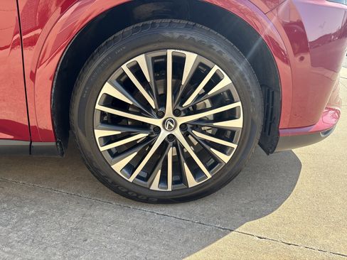 Used 2024 Lexus RX 350 Premium Plus w/ Convenience Package image 14