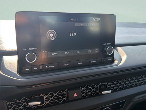 Used 2024 Honda Accord EX image 19