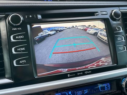 Used 2017 Toyota Highlander Plus image 23