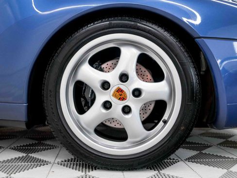 Used 1997 Porsche 911 Carrera RWD image 32
