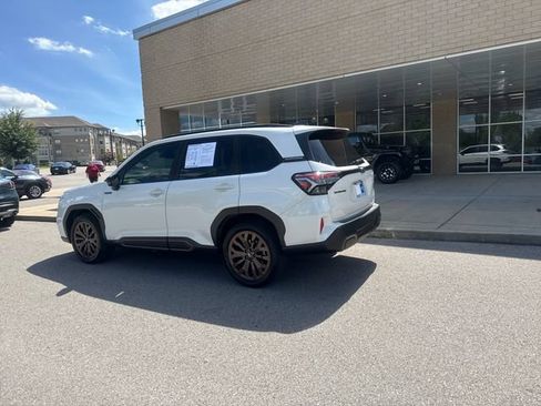 Used 2025 Subaru Forester Sport AWD/4WD image 2