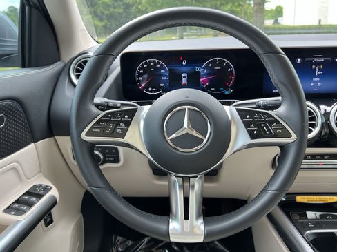 Certified 2026 Mercedes-Benz GLA 250 image 18