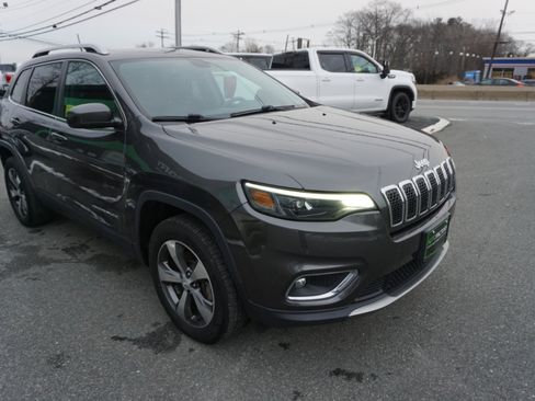 Used 2020 Jeep Cherokee Limited image 4