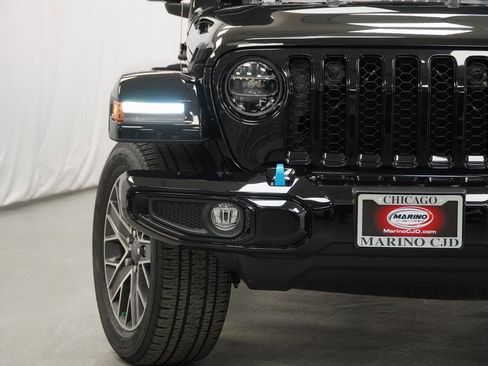 Certified 2022 Jeep Wrangler Unlimited Sahara image 7