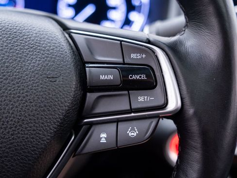 Used 2018 Honda Accord Sport image 34