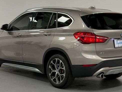 Used 2021 BMW X1 xDrive28i w/ Convenience Package AWD/4WD image 4