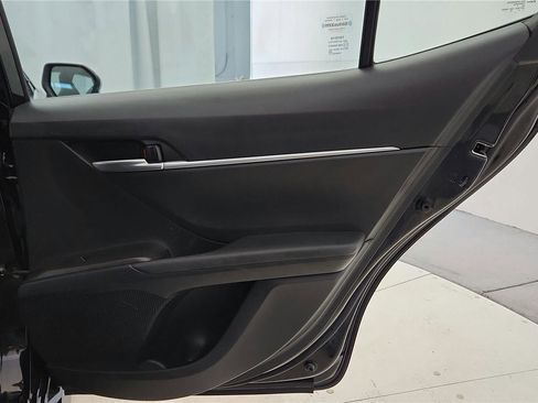 Certified 2022 Toyota Camry LE image 19
