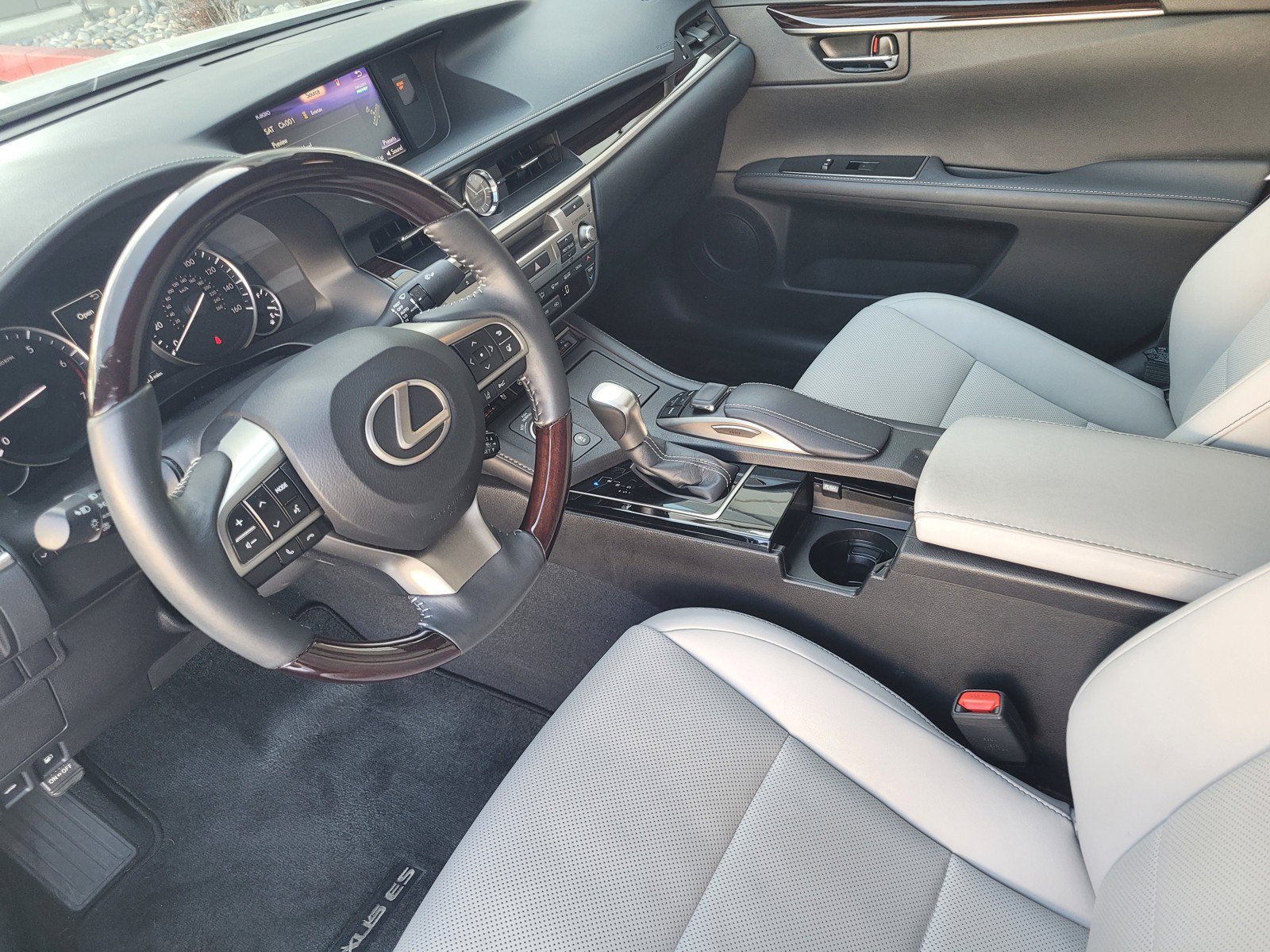 Used 2017 Lexus ES 350 w/ Navigation System Package FWD image 19