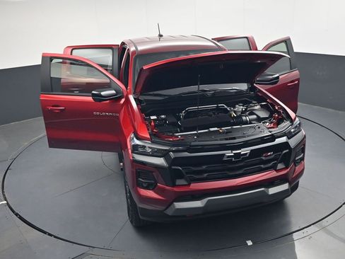 Used 2026 Chevrolet Colorado Z71 w/ Technology Package AWD/4WD image 32