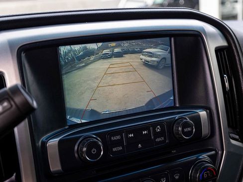 Used 2019 GMC Sierra 1500 SLE w/ SLE Value Package image 20