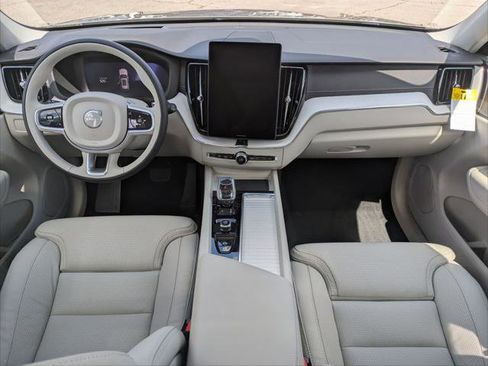 New 2026 Volvo XC60 B5 Ultra w/ Protection Package Premier AWD/4WD image 11