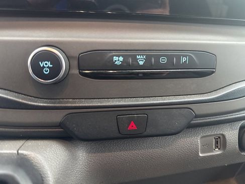 Used 2022 Ford Transit 350 XLT image 16