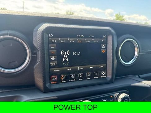 Used 2021 Jeep Wrangler Unlimited Sahara w/ Uconnect 4C Nav & Sound Group AWD/4WD image 25