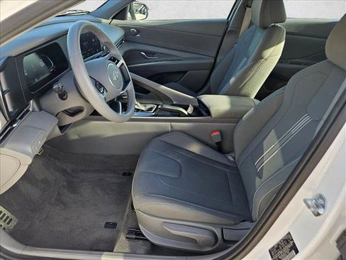 Used 2026 Hyundai Elantra Sport FWD image 15