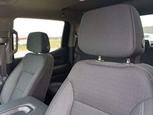 Used 2022 Chevrolet Silverado 1500 Custom image 9