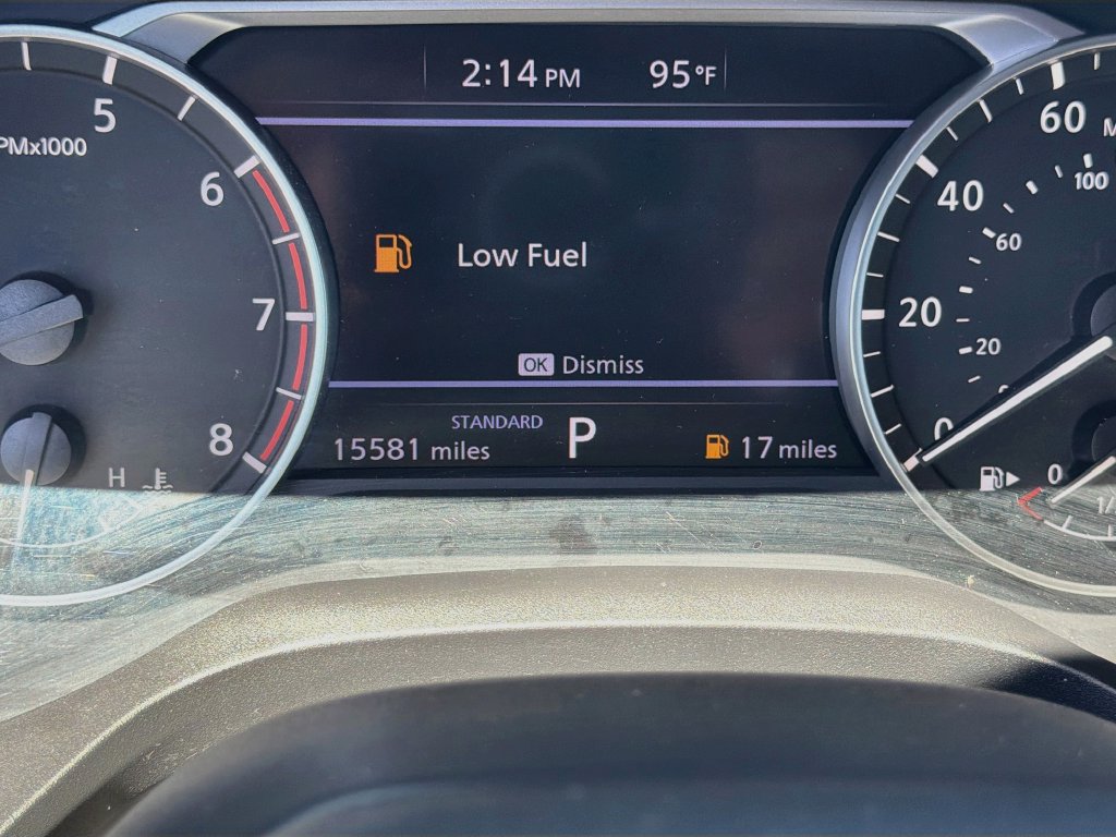 Used 2025 Nissan Rogue S FWD image 11