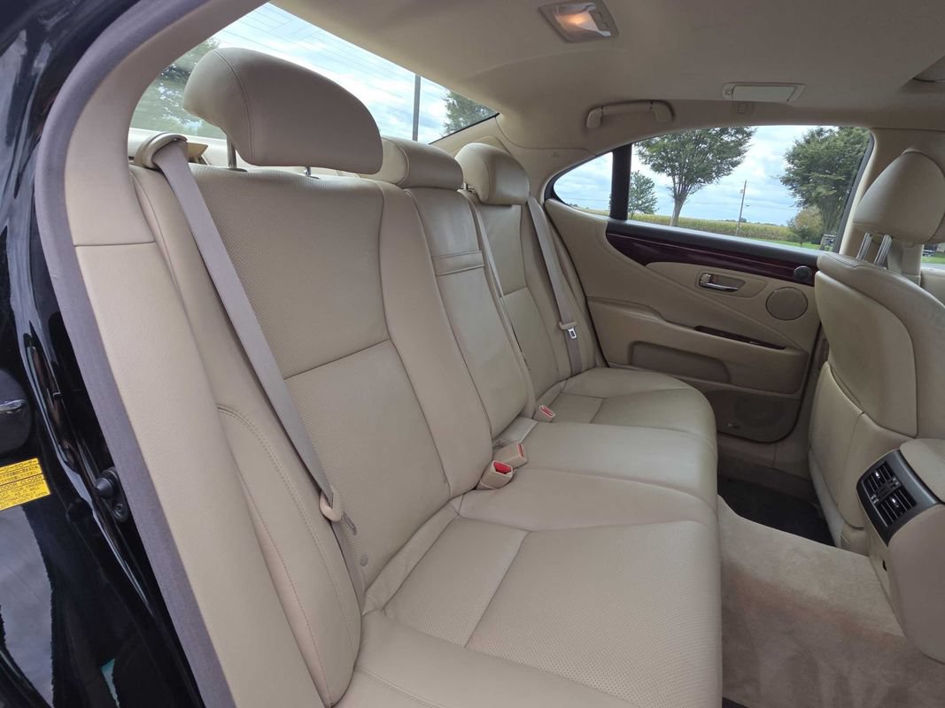 Used 2008 Lexus LS 460 RWD image 12