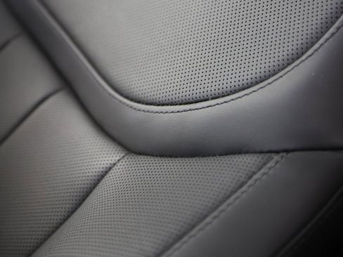 Used 2023 Land Rover Range Rover SE image 37