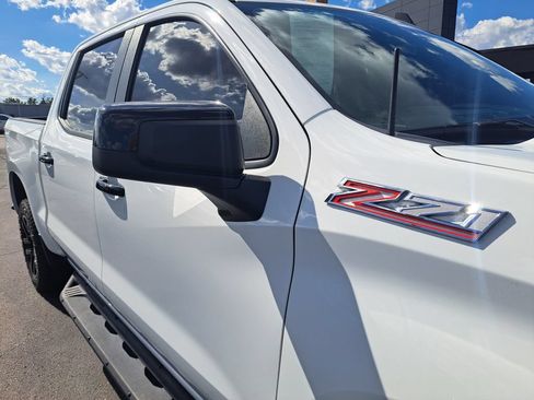 Used 2022 Chevrolet Silverado 1500 LT Trail Boss w/ Bed Protection Package AWD/4WD image 32
