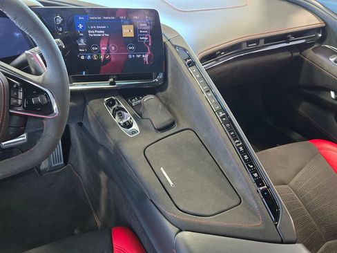 Used 2023 Chevrolet Corvette Stingray Premium Conv w/ Z51 Performance Package RWD image 20
