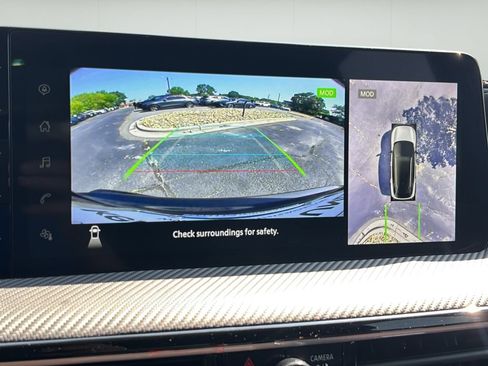 Used 2025 Nissan Kicks SR FWD image 27