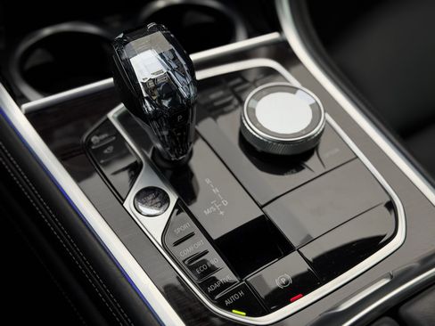 Used 2020 BMW 840i Coupe w/ M Sport Package image 29