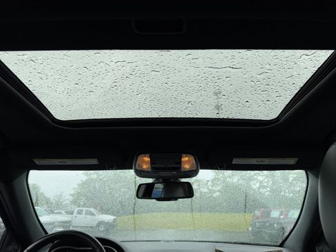 Used 2014 Jeep Grand Cherokee Altitude image 23