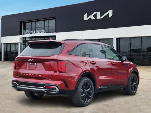 Certified 2022 Kia Sorento SX image 5