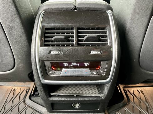 Used 2021 BMW X5 xDrive45e image 26