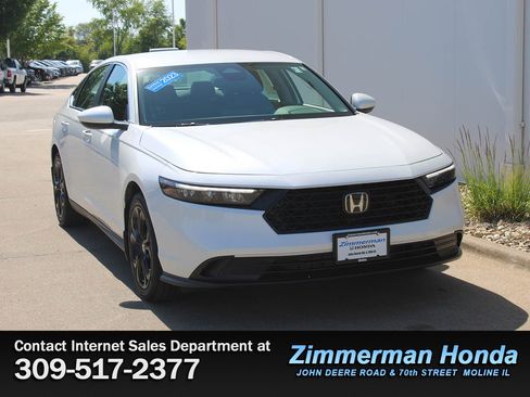 Certified 2023 Honda Accord LX image 3