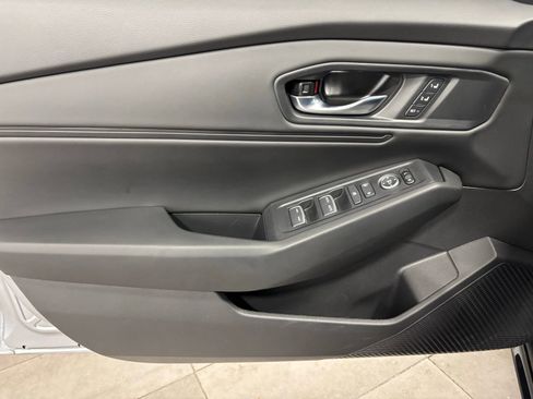 Used 2025 Honda Accord EX-L image 18